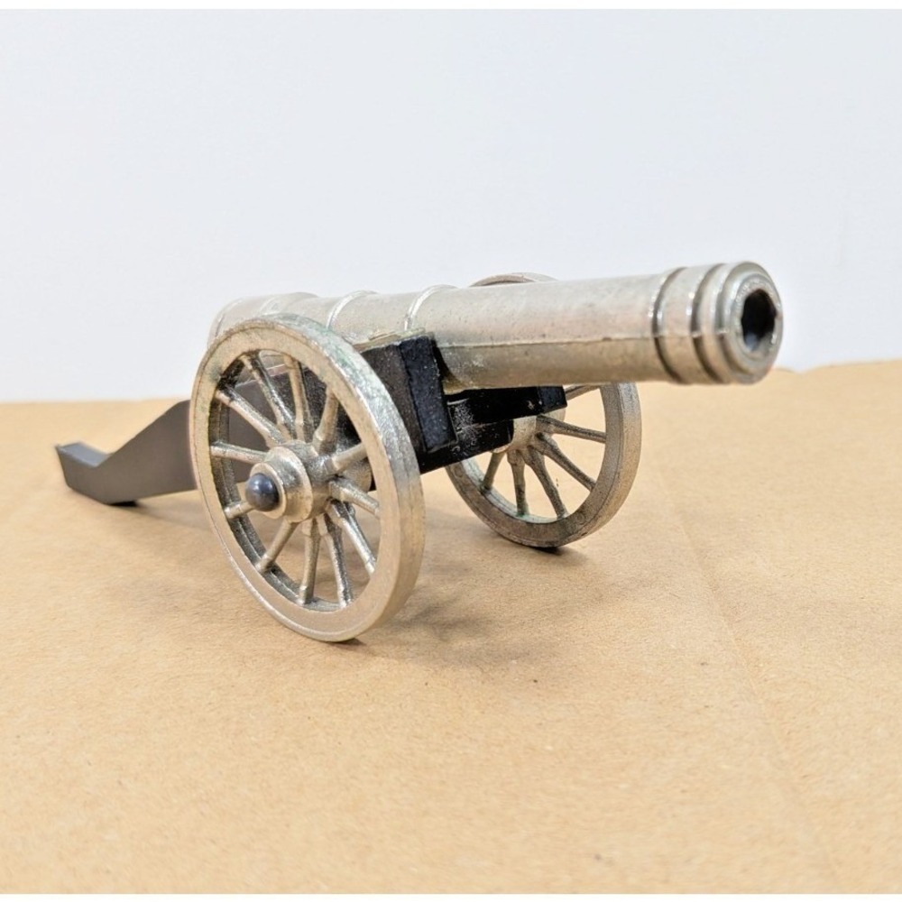 Vintage GP 382 Diecast Metal Cannon Model Made in Italy Miniature Artillery